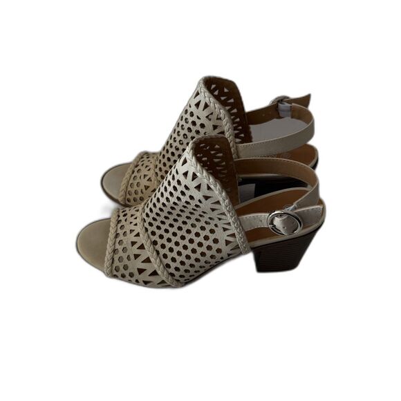 Massini Womens Sandals Peep Toe Block Heel Size 10 Open Weave New - Picture 2 of 8